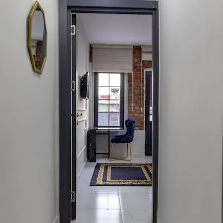 Cozy & Comfy Studio At Beyoglu - 6 * Istanbul